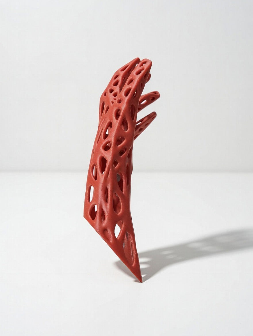 Modern Sculptural Wine Holder – Abstract Hand Floating Bottle Display | Unique Bar Decor